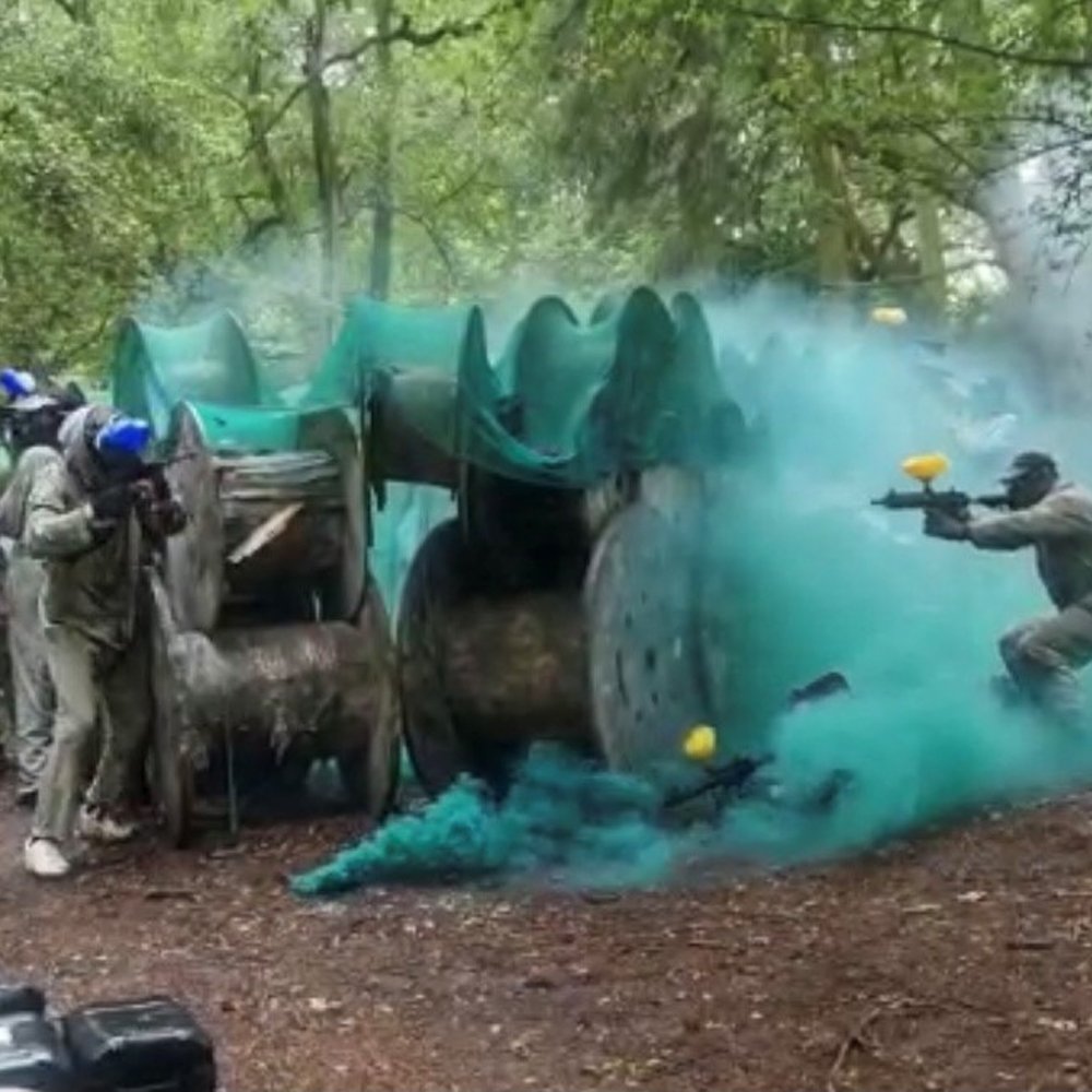 Buy A Gift Paintballing For Eight