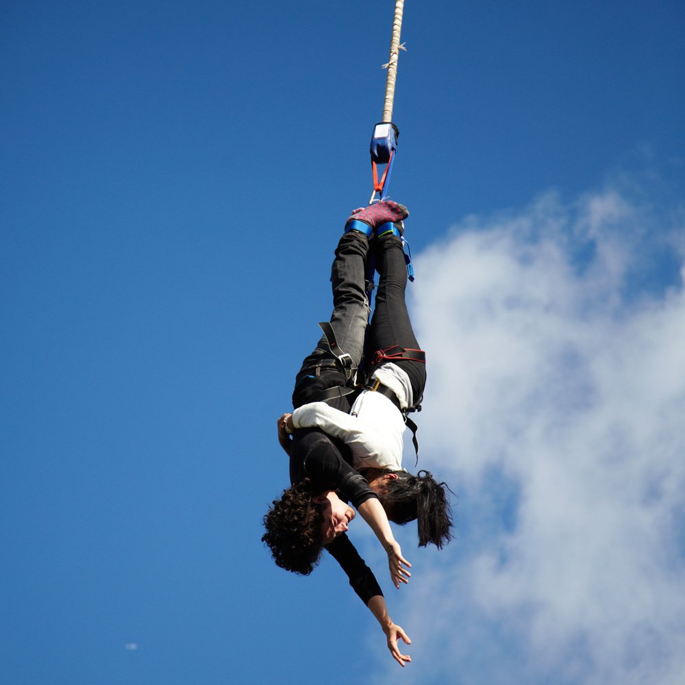 Buy A Gift 160Ft Tandem Bungee Jump For Two