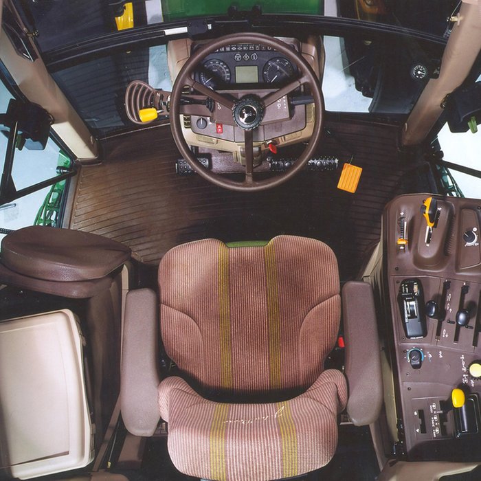 John Deere 30 Minute Tractor Driving Experience for One Moonpig