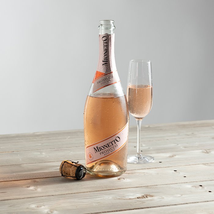 Vegan Prosecco Rosé & Candle Gift set Moonpig