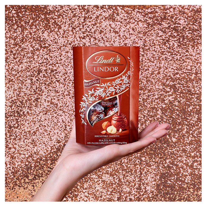 Lindt Lindor Milk Hazelnut Chocolate Truffles 200g Moonpig