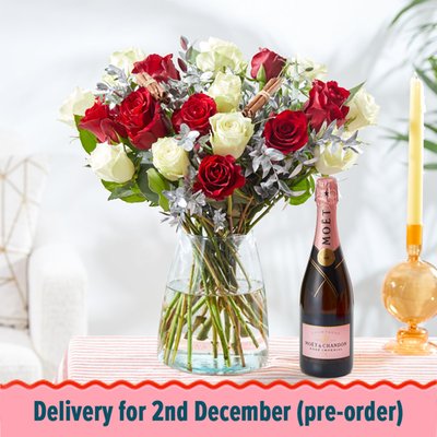 Luxury Christmas Roses with Moët & Chandon Rosé Impérial Champagne