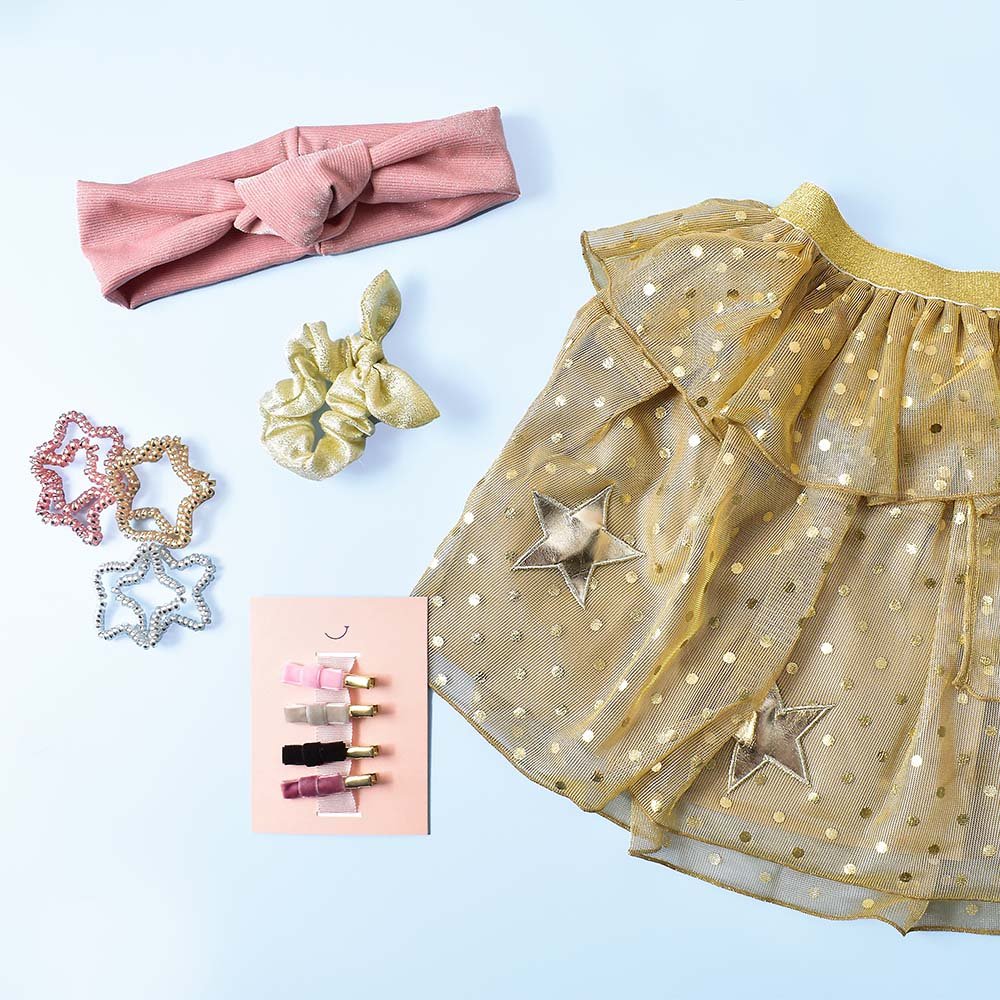 Moonpig Pretty Luxe Skirt & Accessories Gift Box
