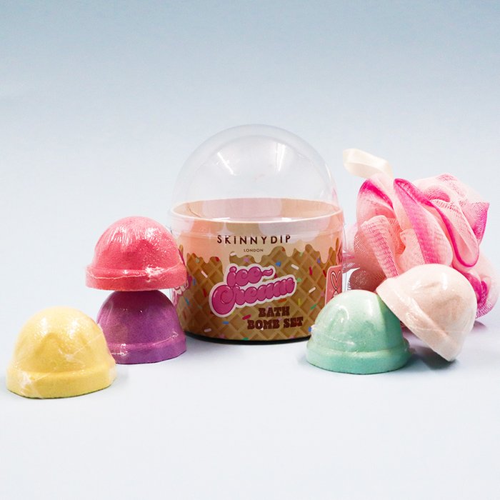 Skinnydip Loofah & Ice Cream Bath Bomb Gift Set
