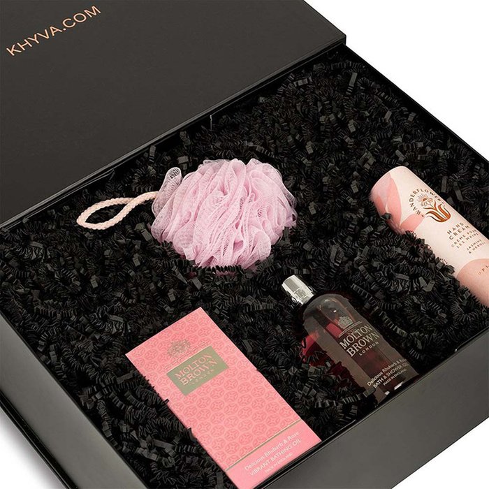 Molton Brown Pink Pamper Luxury Beauty Hamper Moonpig