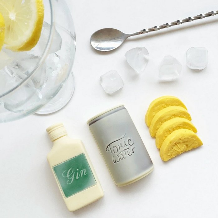 Choc on Choc Emergency Gin & Tonic Chocolate