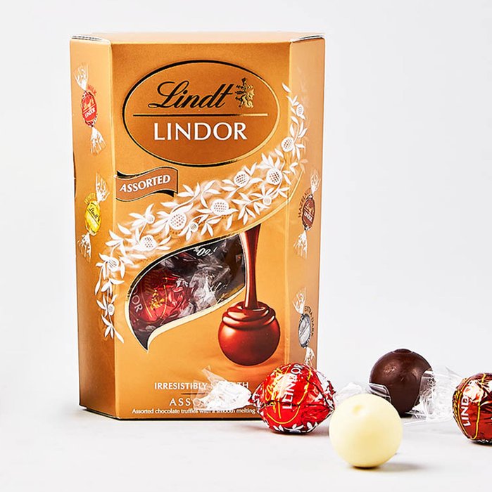 Lindt Lindor Assorted Chocolate Truffles Cornet 200g