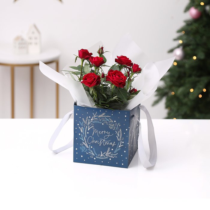 The Christmas Rose Gift Bag