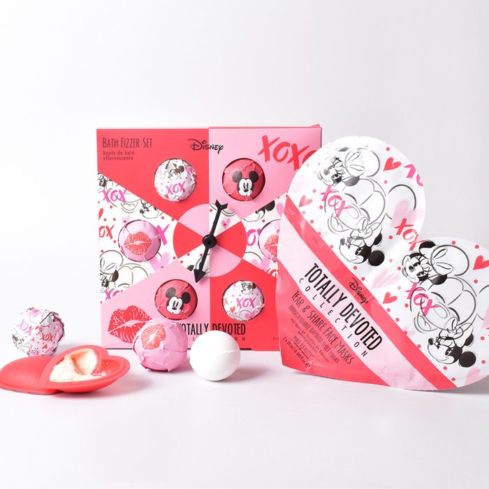 Disney Totally Devoted Self Care Bundle