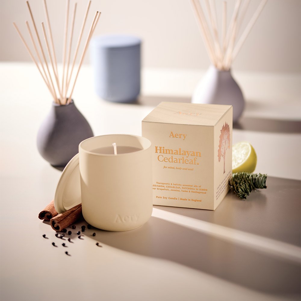 Aery Himalayan Cedarleaf Ceramic Candle