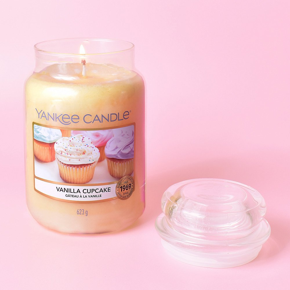 Yankee Candle Vanilla Cupcake Large