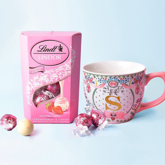 Cath Kidston Letter S Posey Mug & Lindt Strawberries & Cream Truffles (200g)