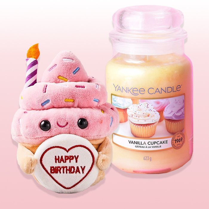 Yankee Vanilla Cupcake Candle & Cupcake Soft Toy