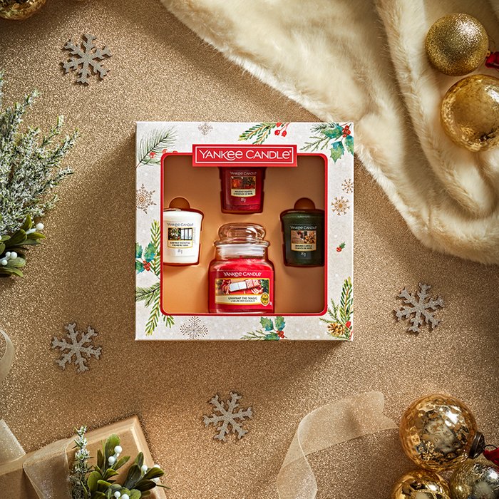 'Magical Christmas Morning' Yankee Candle Gift Set Moonpig