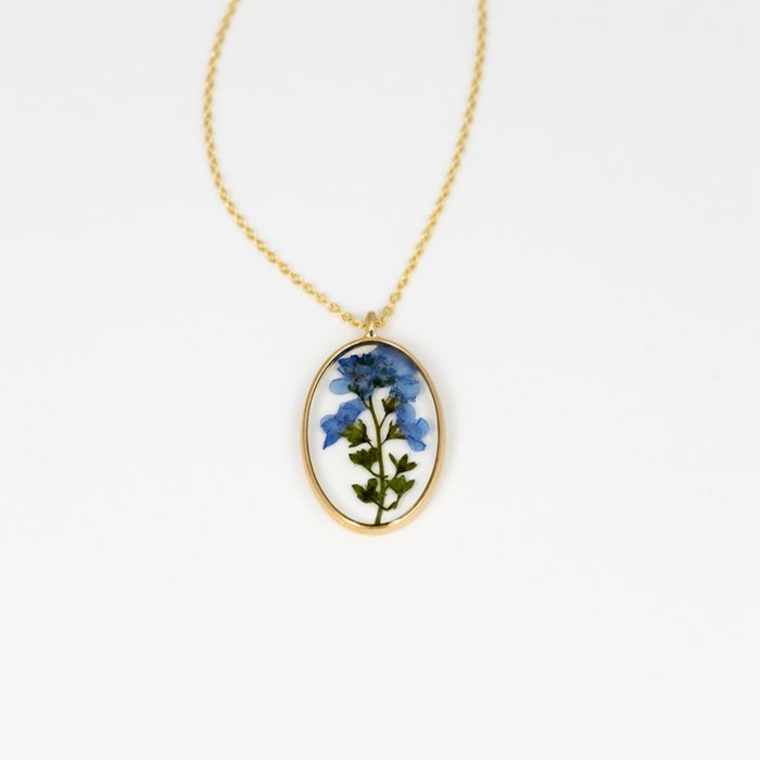 Forget Me Not Gold Necklace | Moonpig