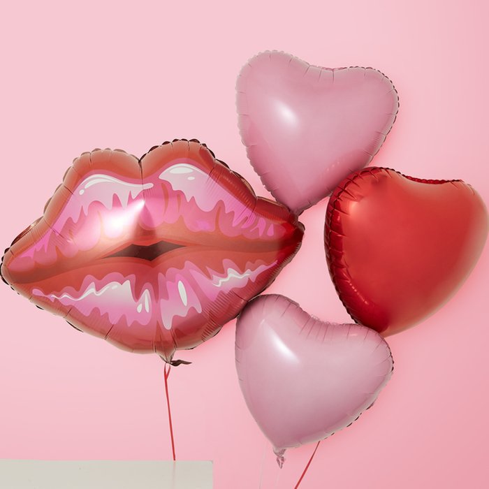 Lips Valentine's Balloon Bundle
