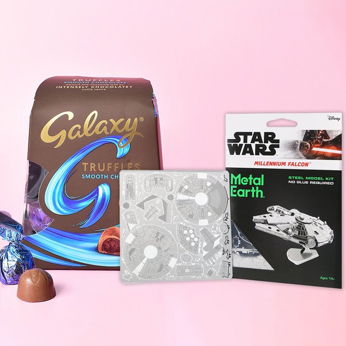 Galaxy Truffles & Star Wars Millennium Falcon Construction Kit