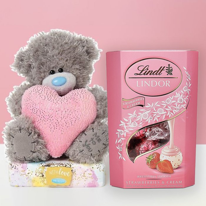 Tatty Gold Heart Plush 16cm & Lindt Strawberries & Cream 200g