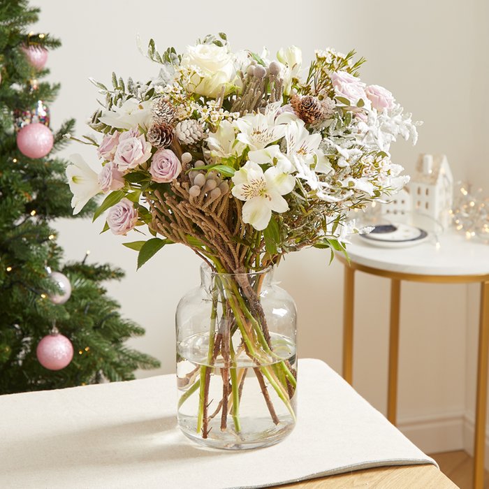 There Is No Moonpig Australia, But There Is Flowers Across Australia