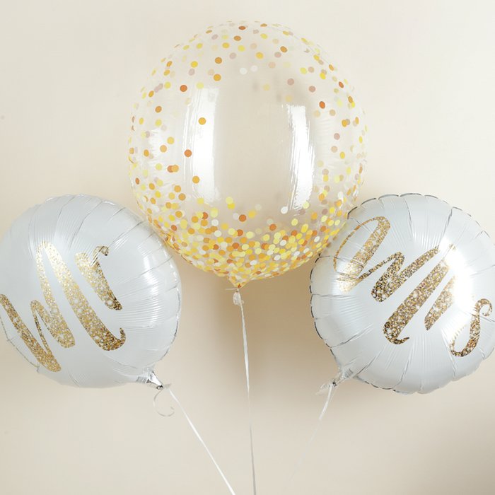 Mr & Mrs Wedding Confetti Balloon Bouquet